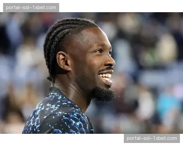 意甲第32轮最佳阵：图拉姆、邓弗里斯梅开二度领衔